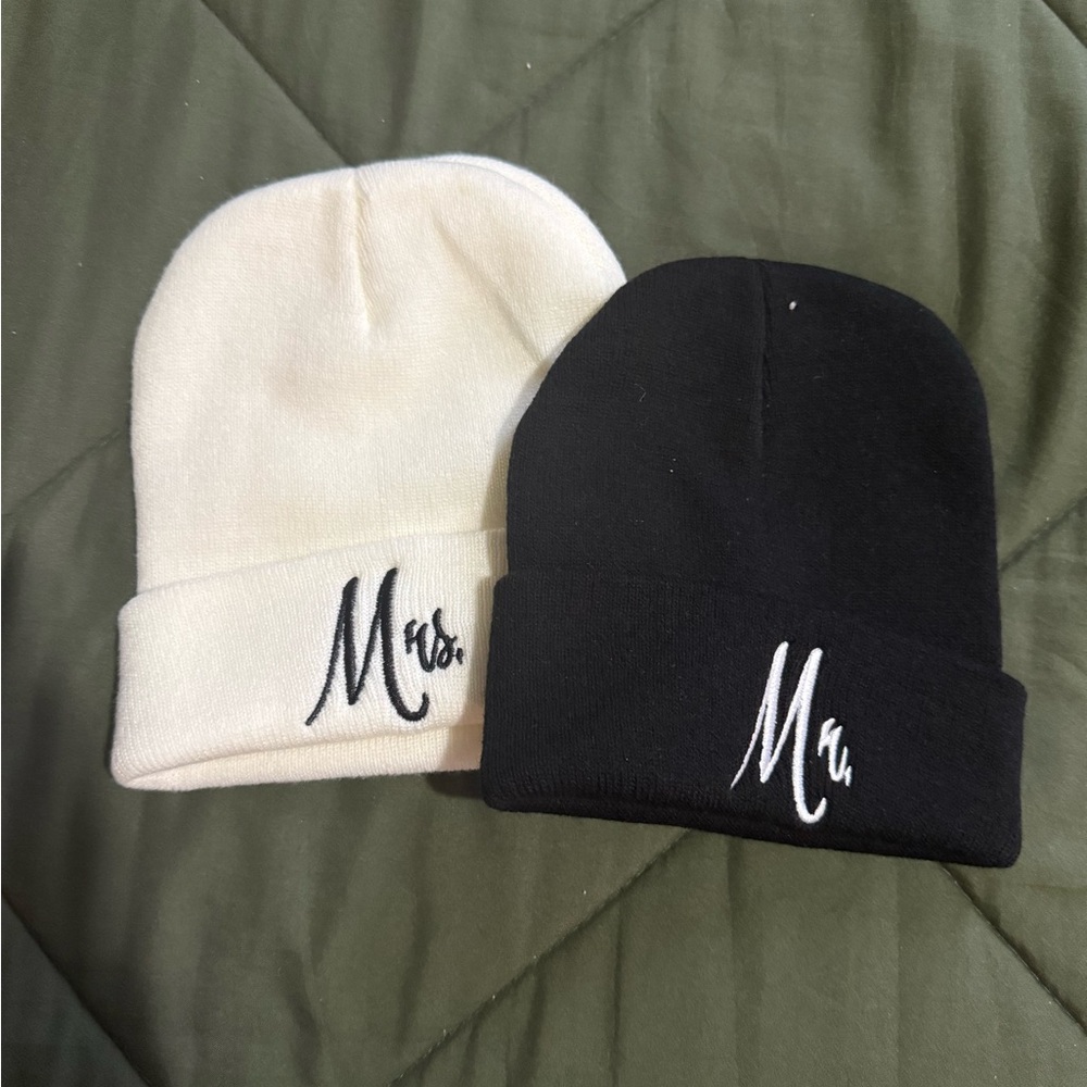 Black and White Mr. and Mrs. Beanie Set